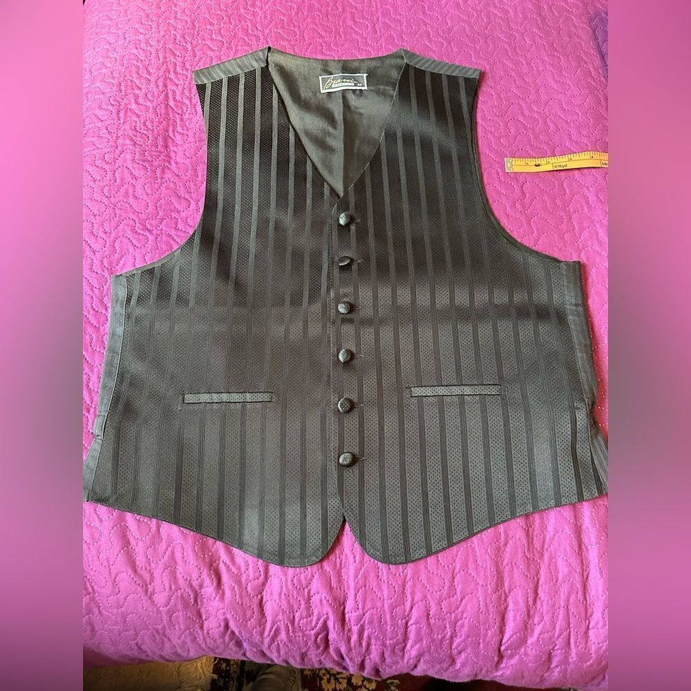 Bracci tux  vest size medium, vertical stripes- faux pockets - adjustable